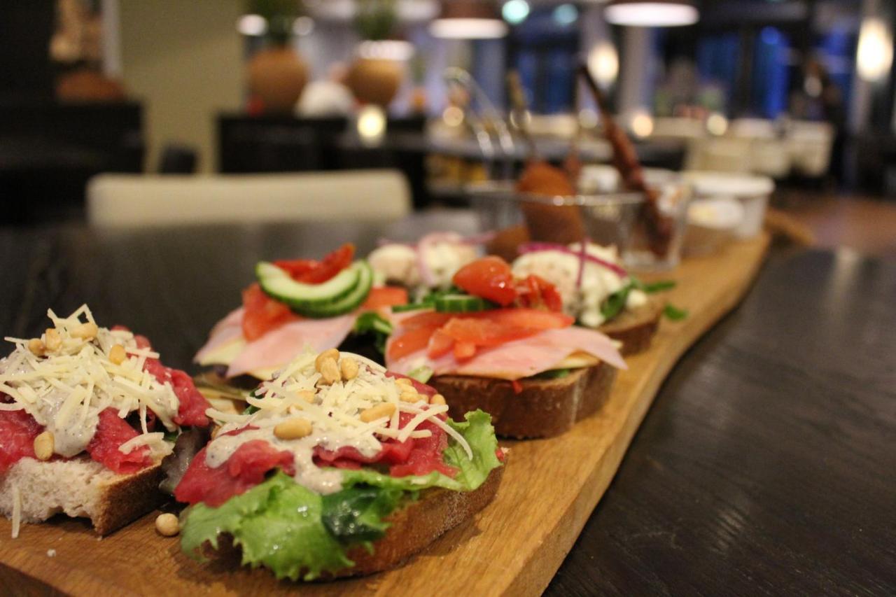 Hotel Restaurant Nederheide Milheeze Экстерьер фото
